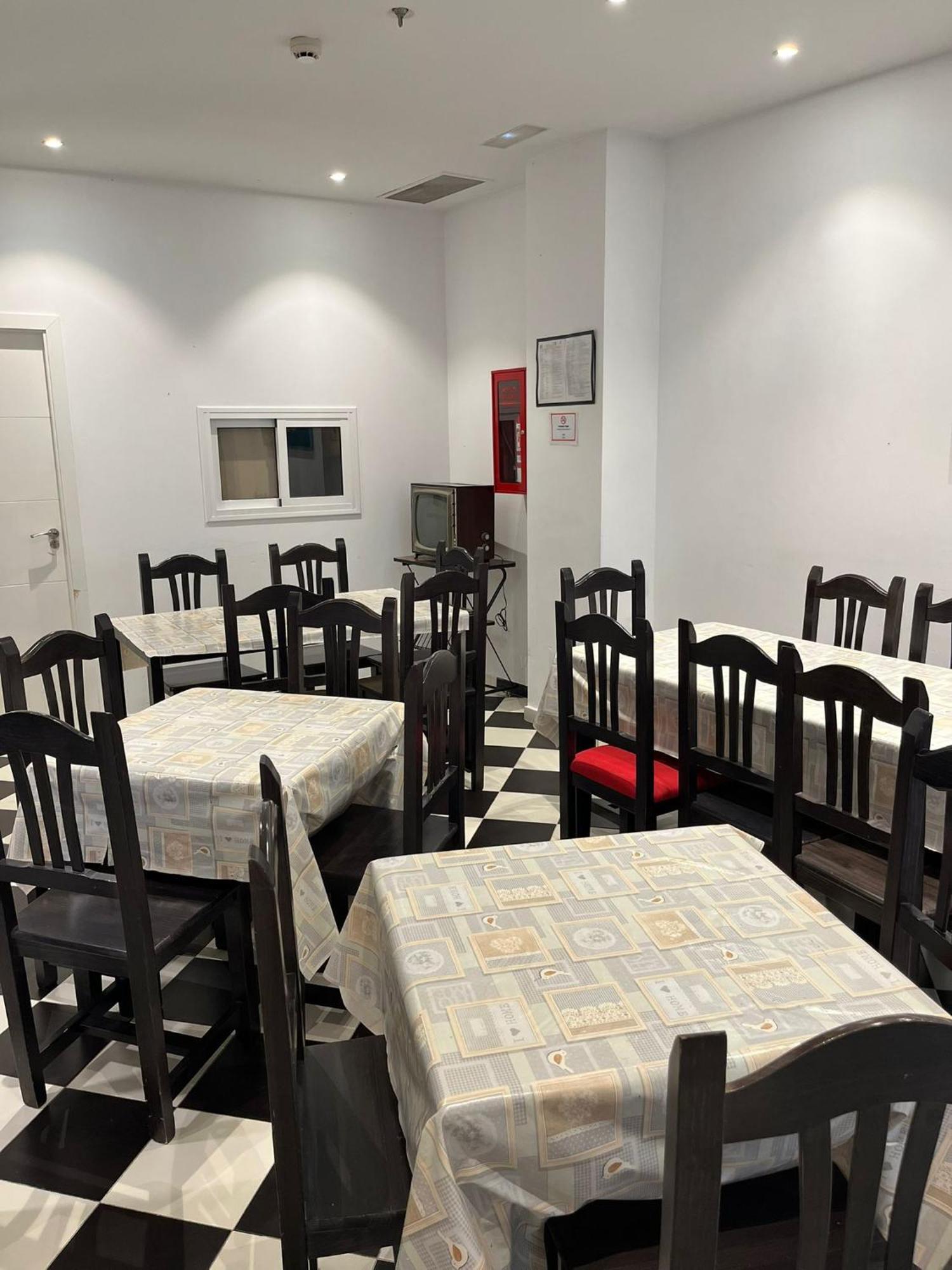 A2c (adults Only) Sevilla