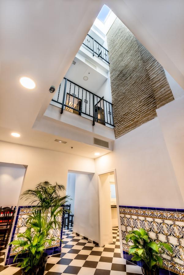 Alberg A2c (adults Only) Sevilla